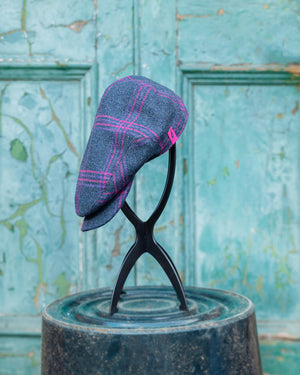 Flat cap in tweed